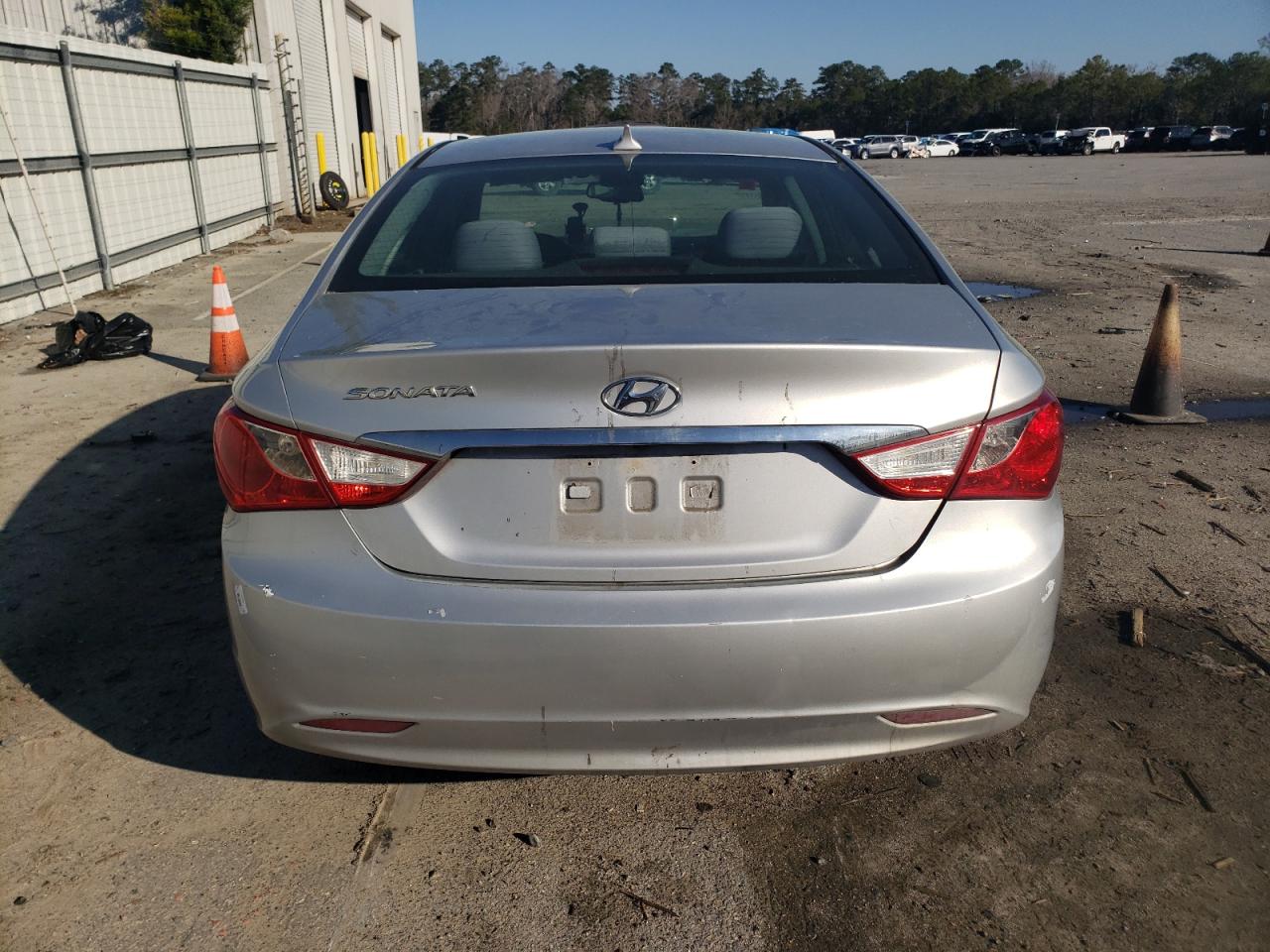 2014 Hyundai Sonata - Image 6