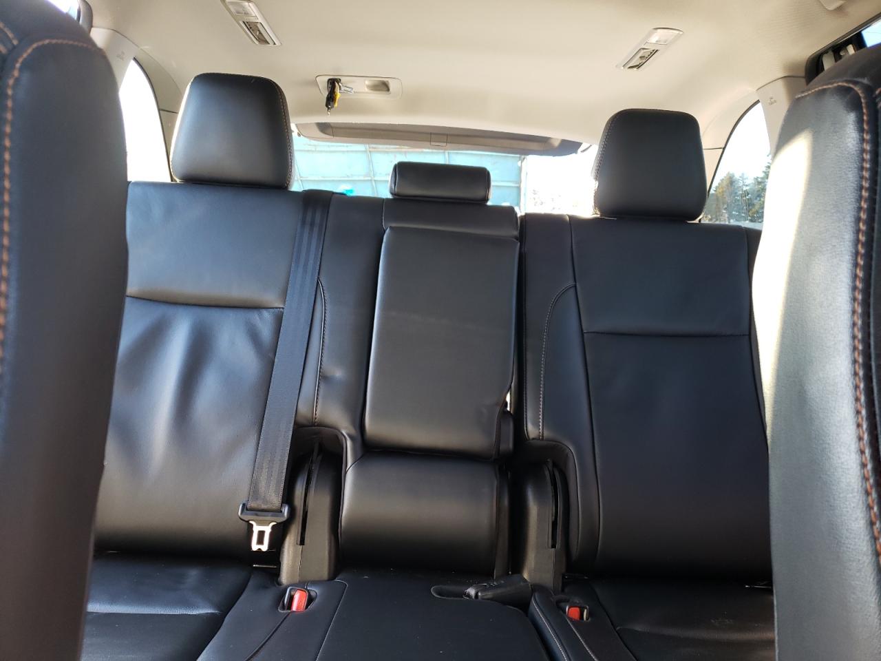 2019 Toyota Highlander - Image 10