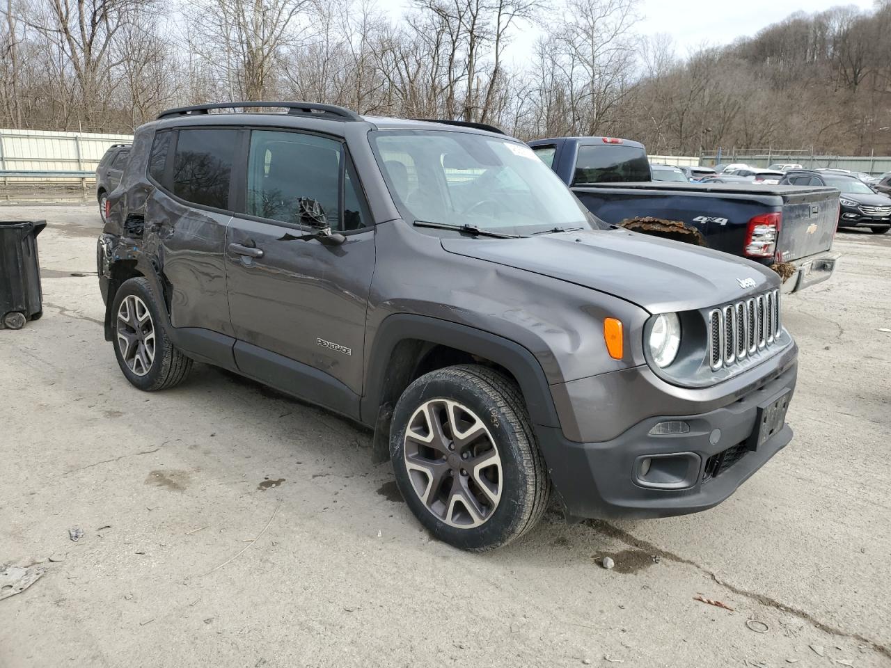 2016 Jeep Renegade - Image 4
