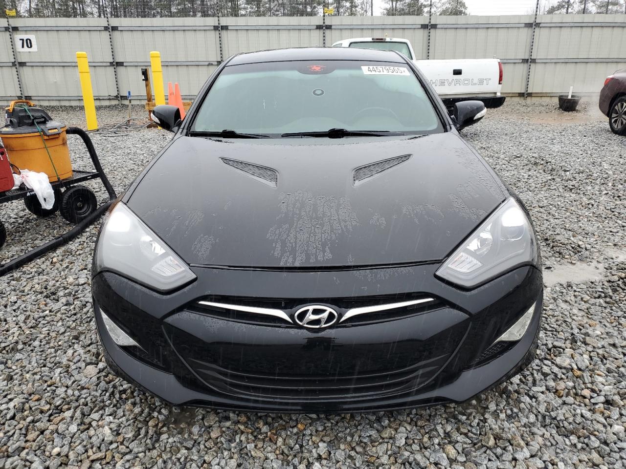 2015 Hyundai Genesis - Image 5