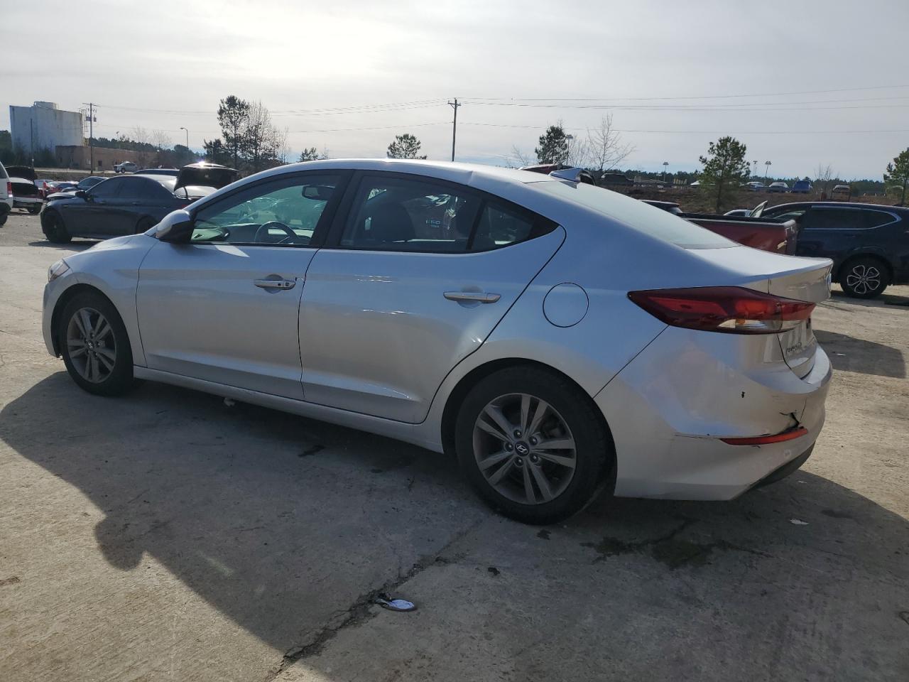 2018 Hyundai Elantra - Image 2