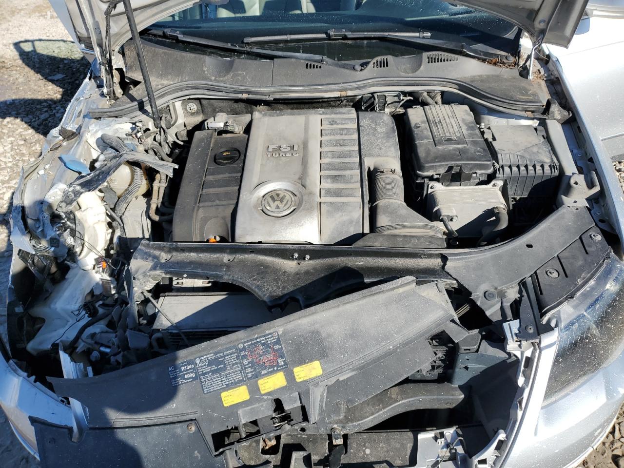 2006 Volkswagen Passat - Image 12