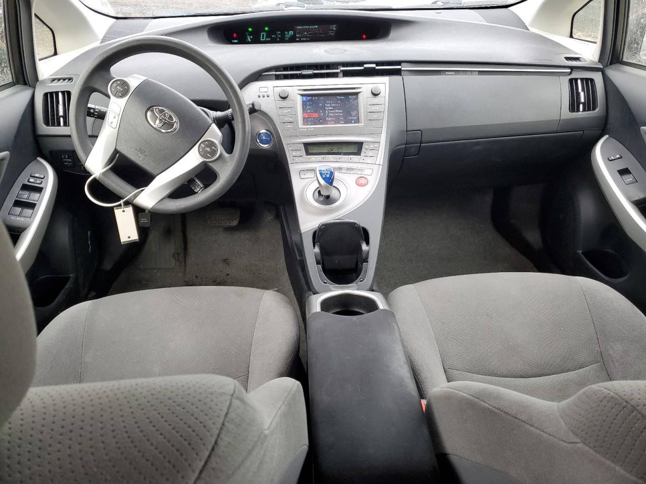 2014 Toyota Prius - Image 8