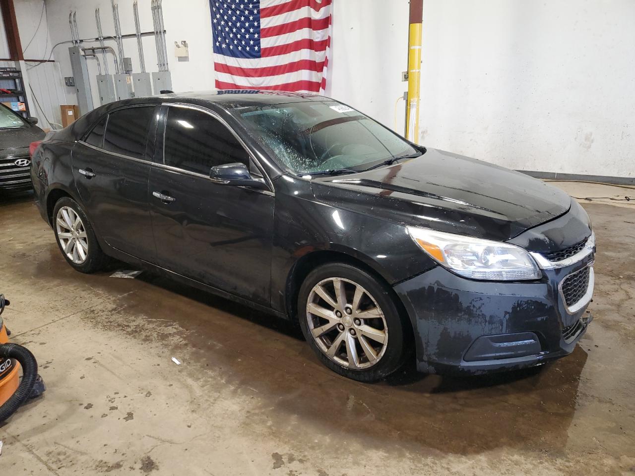 2015 Chevrolet Malibu - Image 4