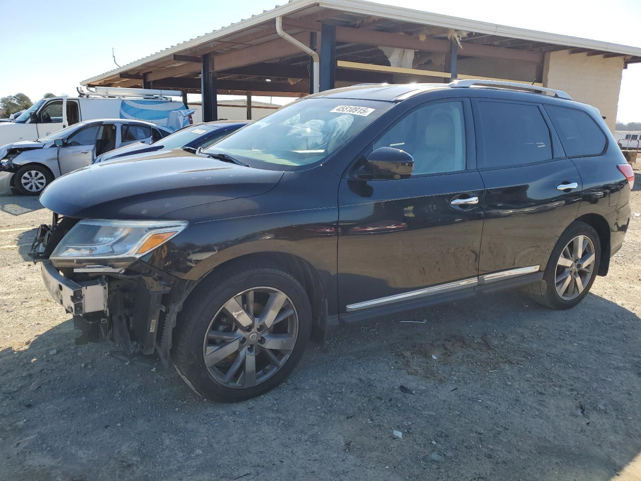 2014 Nissan Pathfinder - Image 1