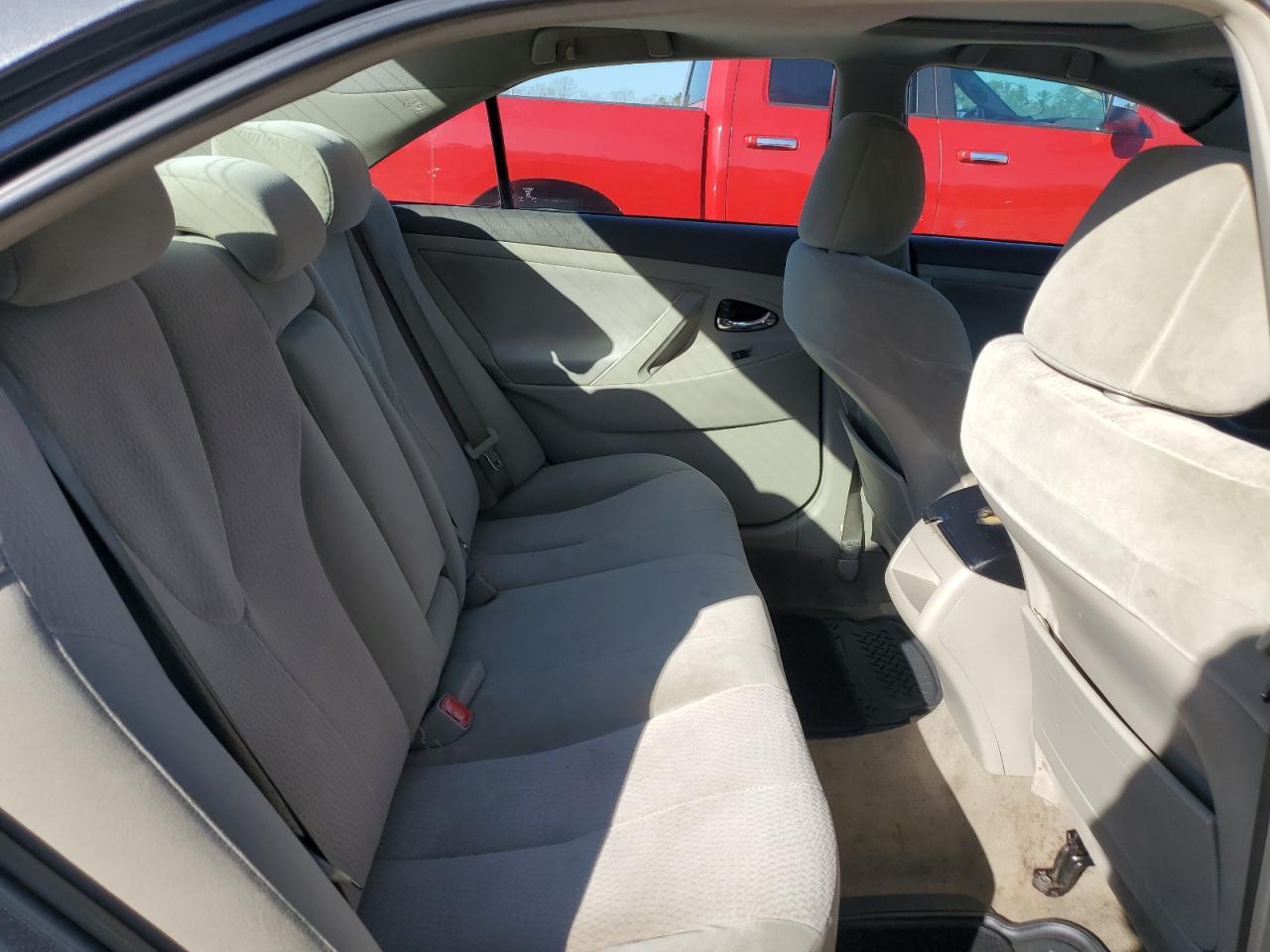 2011 Toyota Camry - Image 10