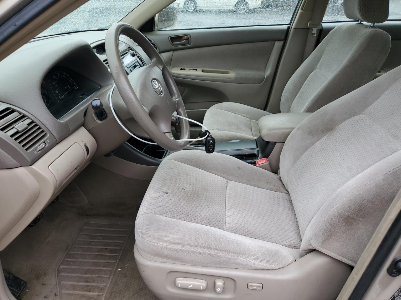 2004 Toyota Camry - Image 7
