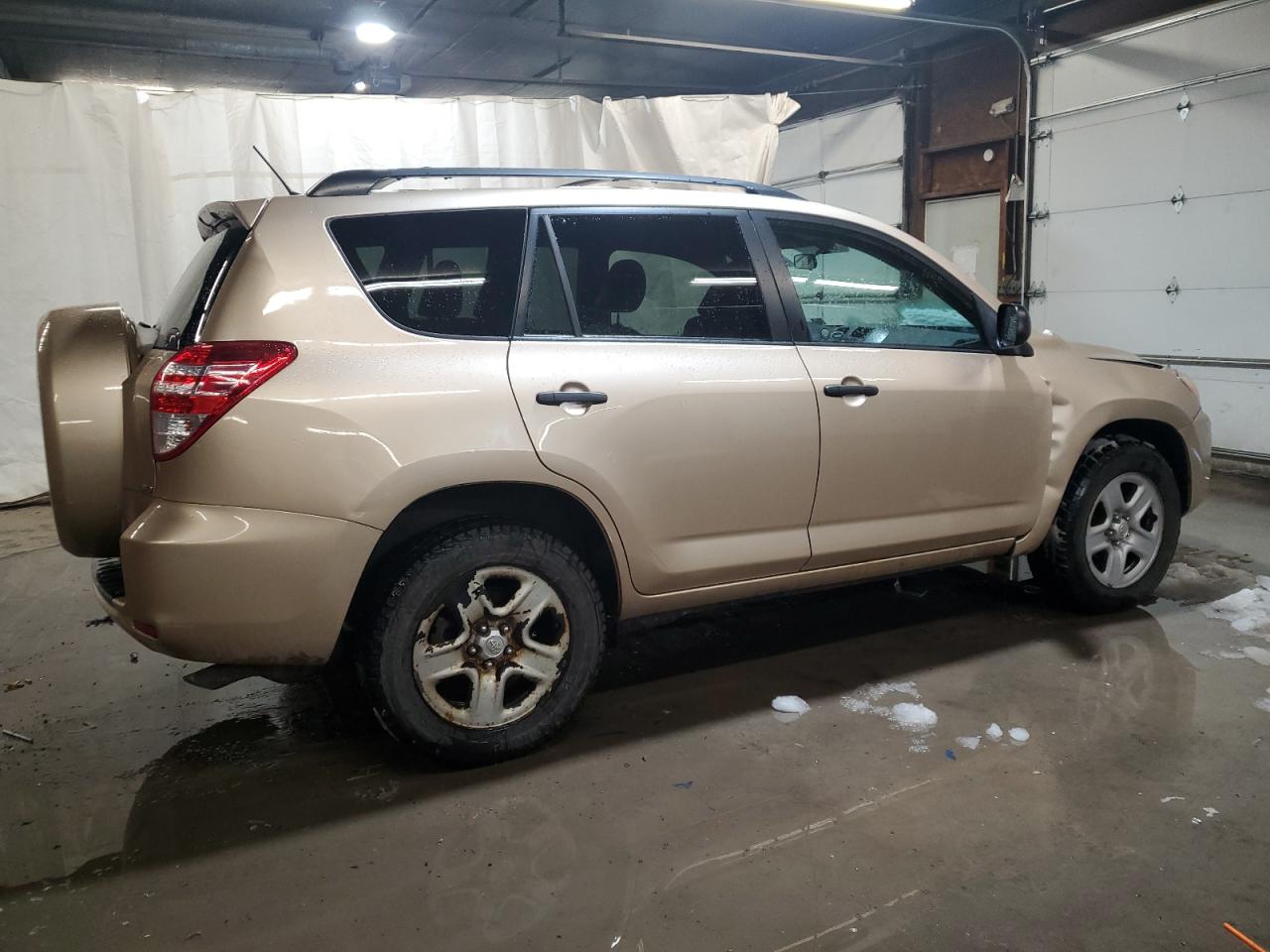 2011 Toyota RAV 4 - Image 3