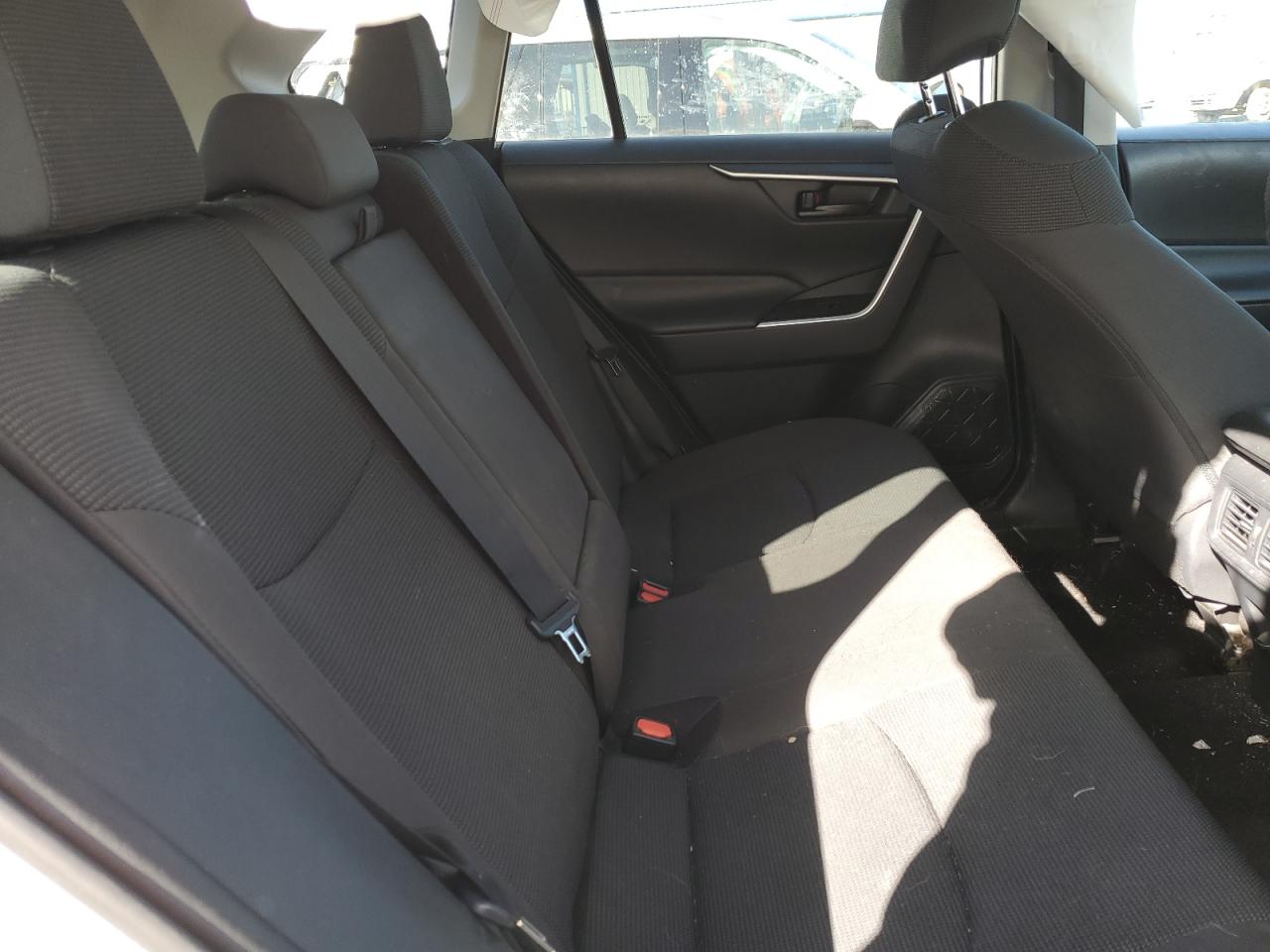 2020 Toyota RAV 4 - Image 11