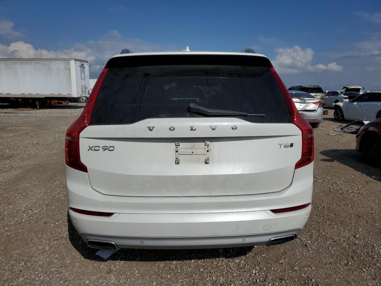 2016 Volvo Xc90 T6 VIN: YV4A22PK8G1038613 Lot: 43640405