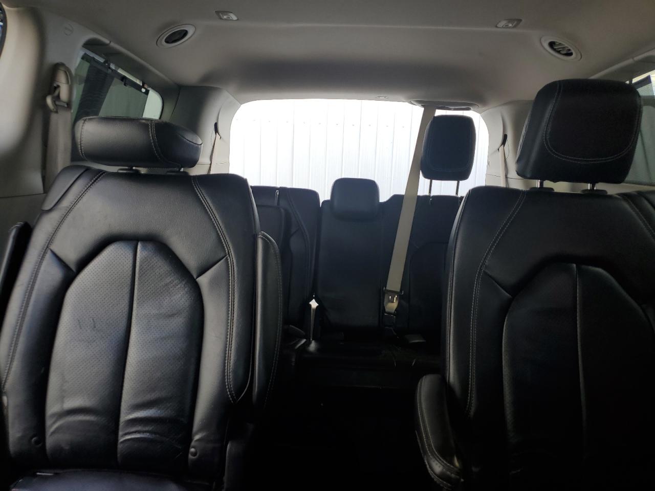 2022 Chrysler Pacifica - Image 10