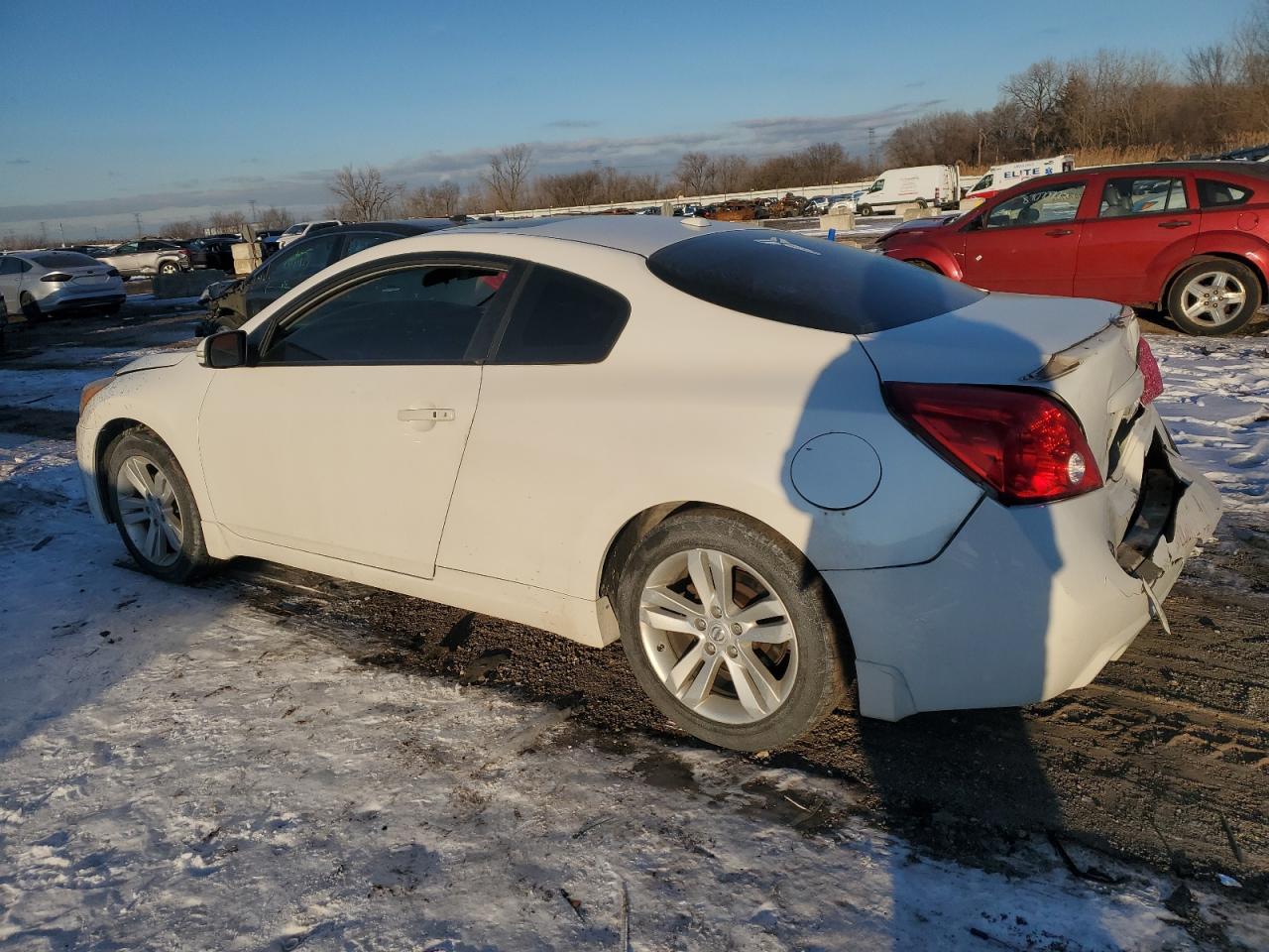 2011 Nissan Altima - Image 2