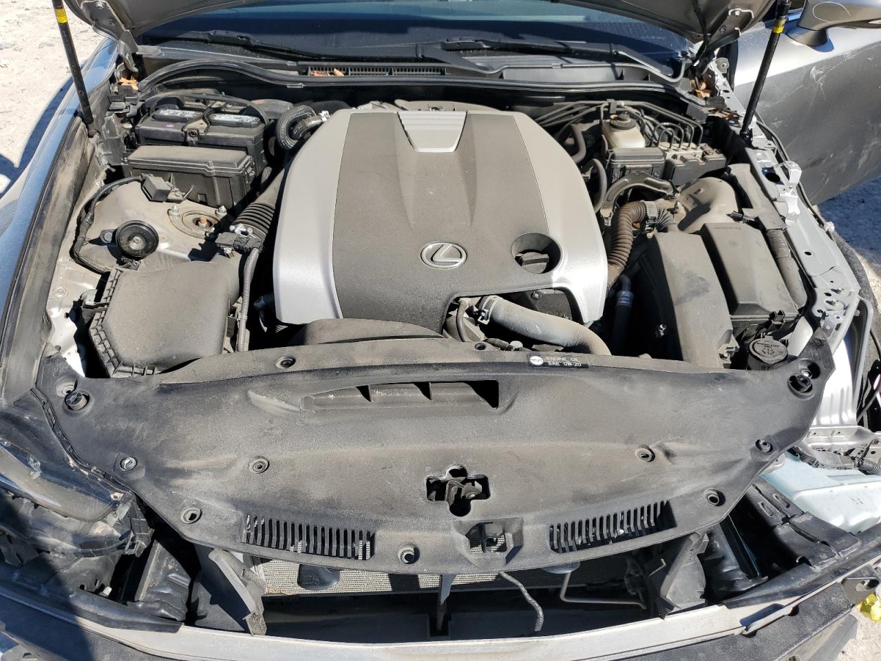 2017 Lexus IS - Image 11