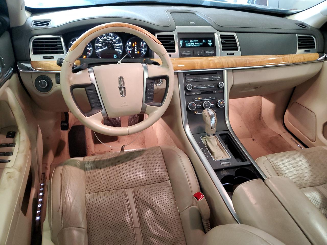 2010 Lincoln MKS - Image 8