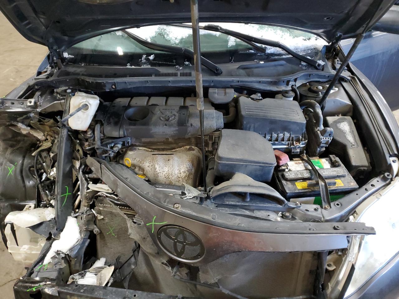 2011 Toyota Camry - Image 12