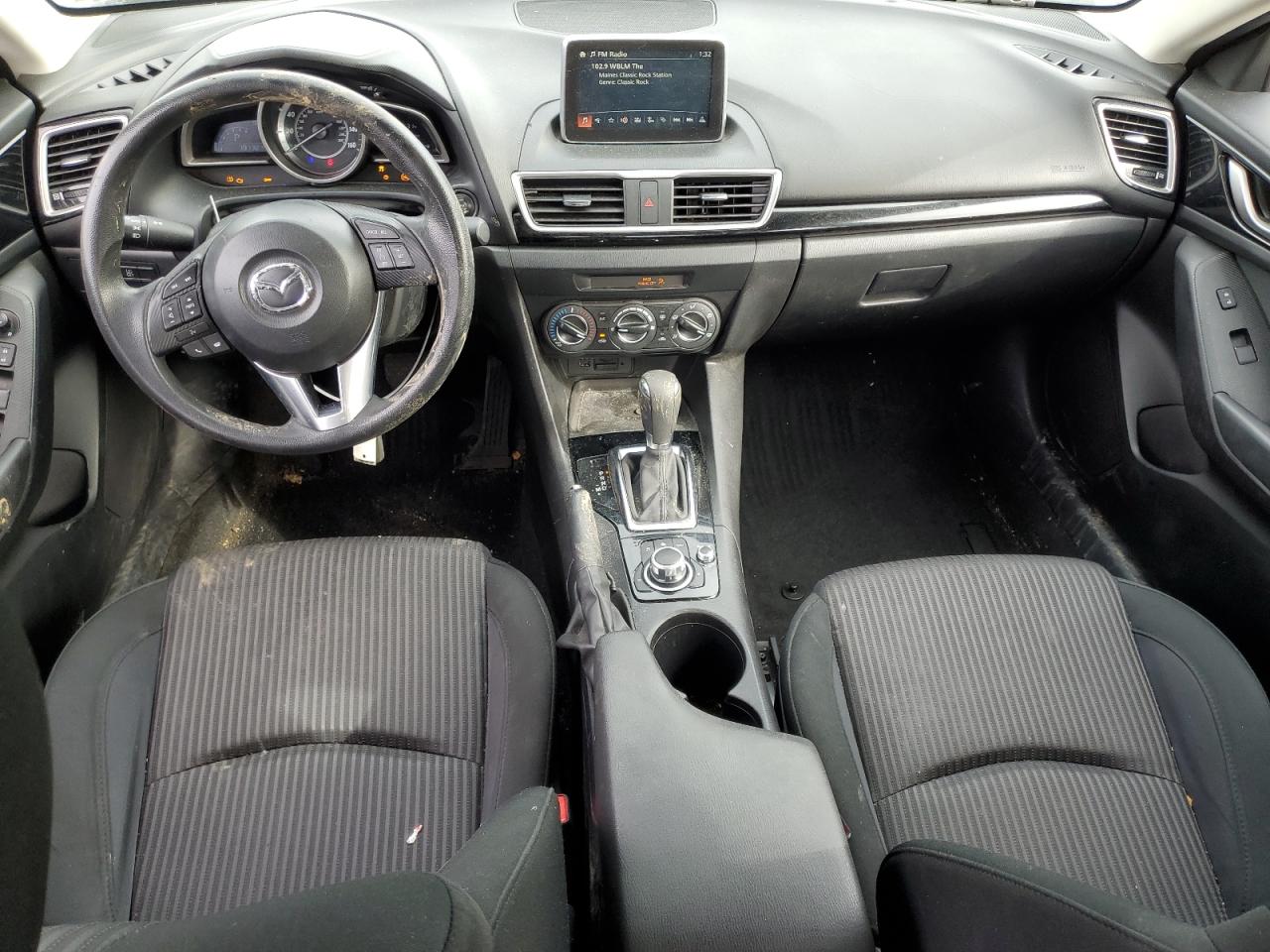 2016 Mazda 3 - Image 8