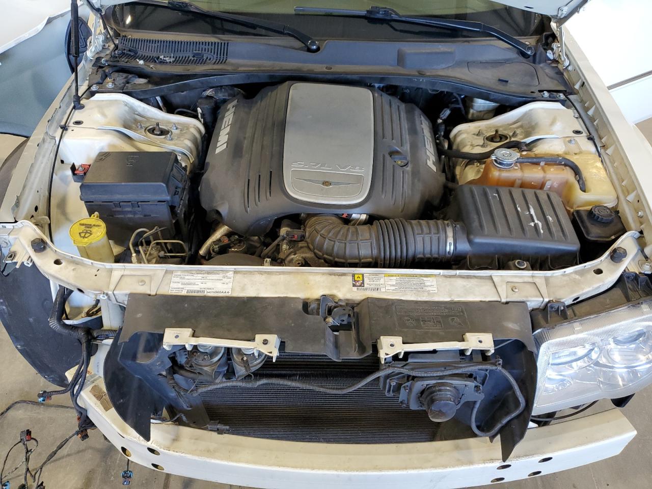 2008 Chrysler 300 - Image 11