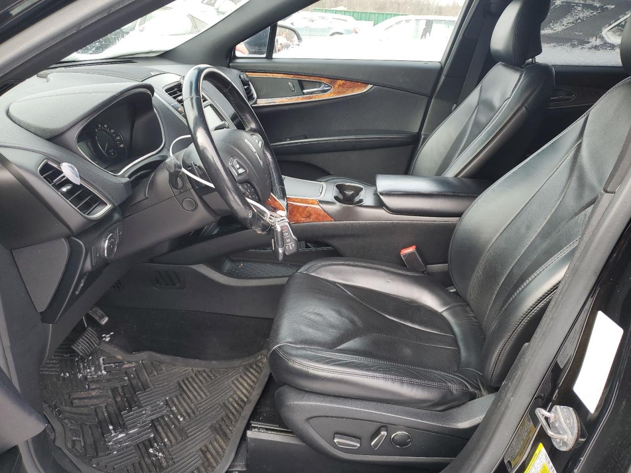 2016 Lincoln MKX - Image 7