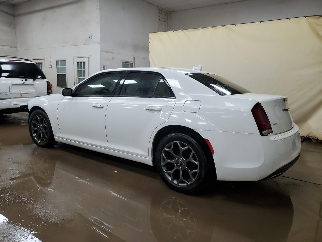 2017 Chrysler 300 - Image 2