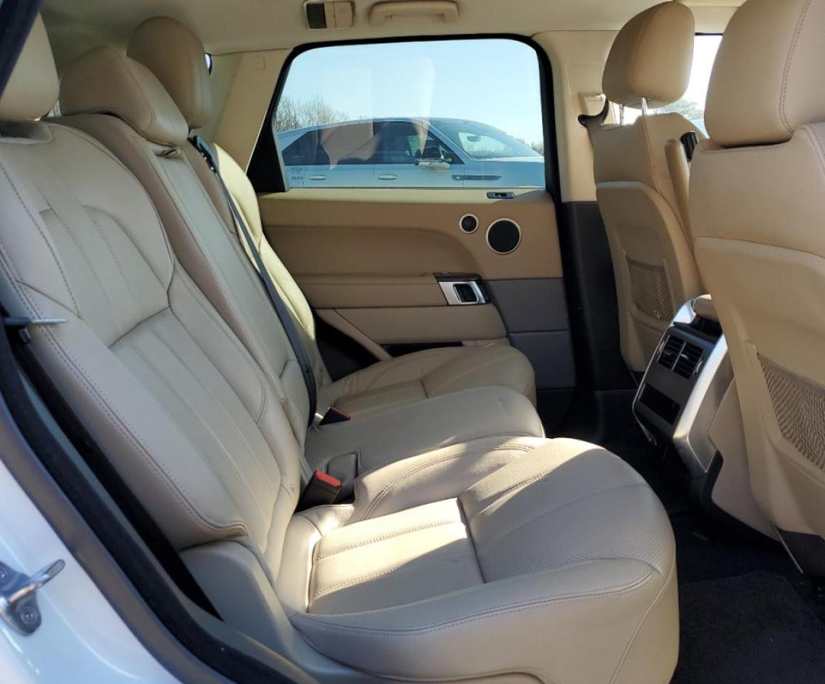 2016 Land Rover Range Rover - Image 11