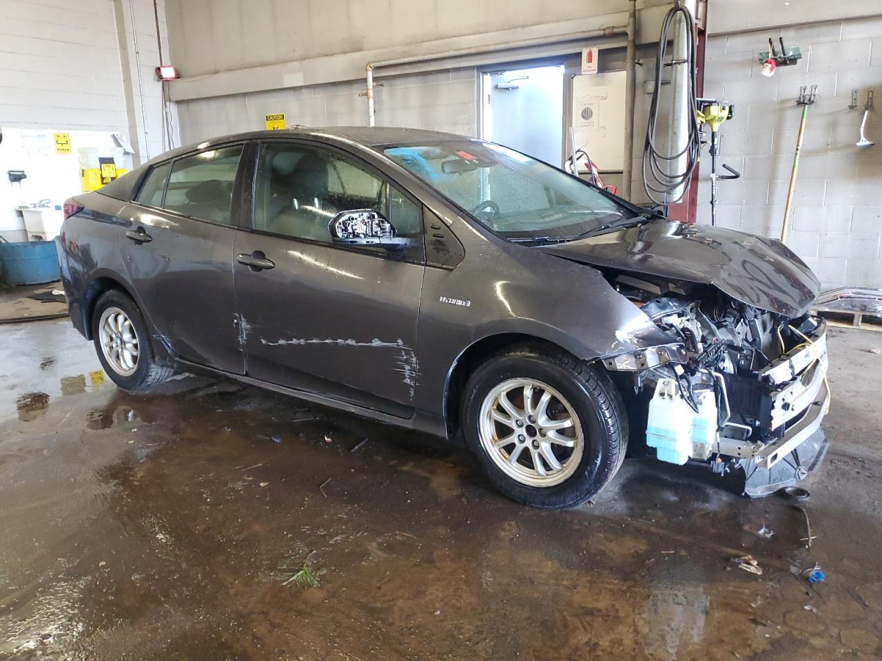 2019 Toyota Prius - Image 4