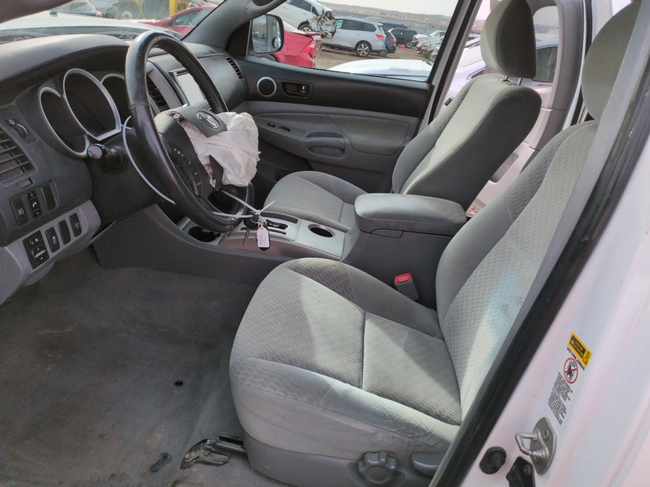 2010 Toyota Tacoma - Image 7