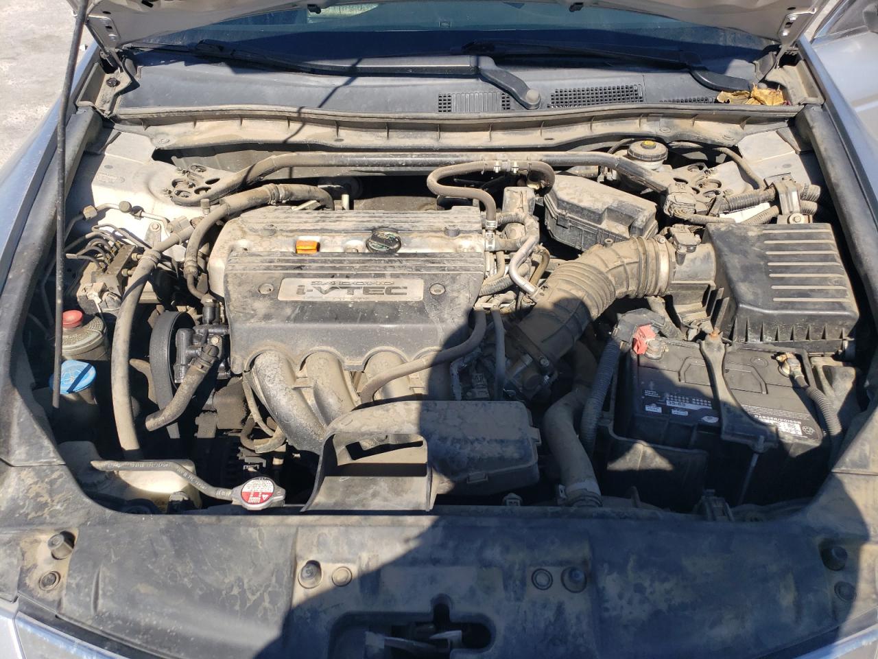 2008 Honda Accord - Image 11