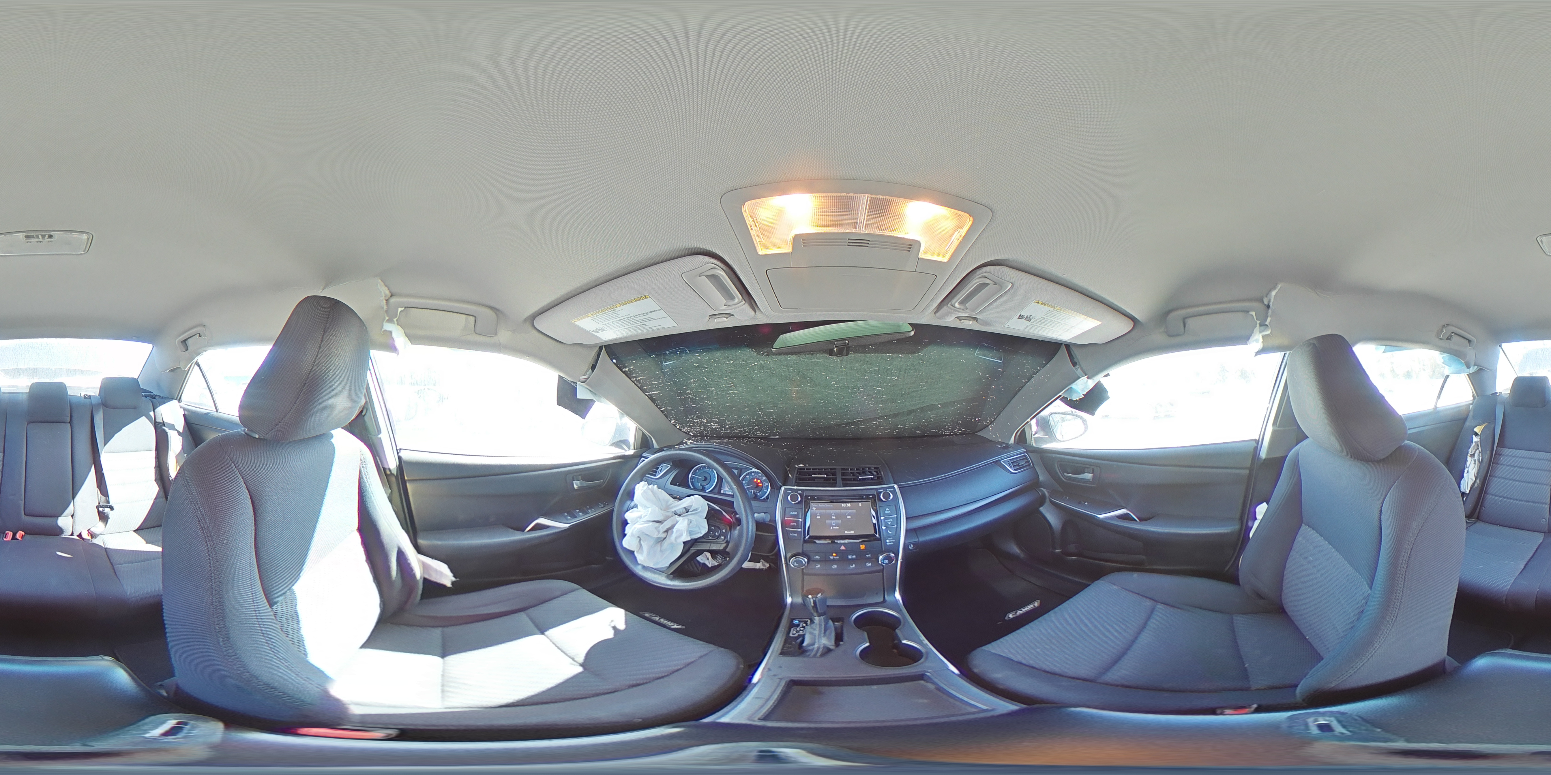 2016 Toyota Camry - Image 13