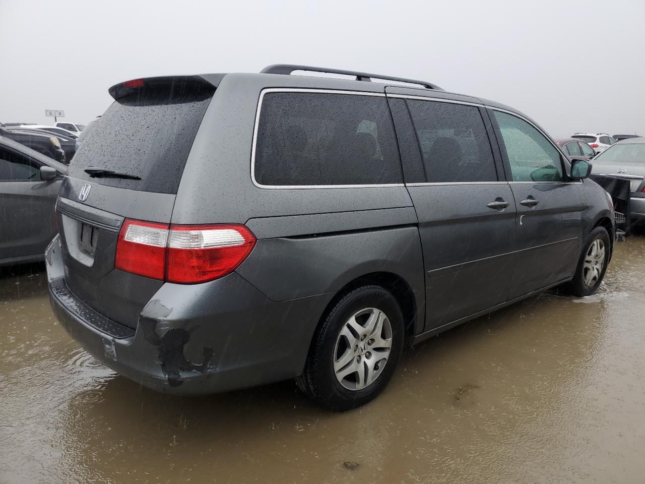 2007 Honda Odyssey - Image 3
