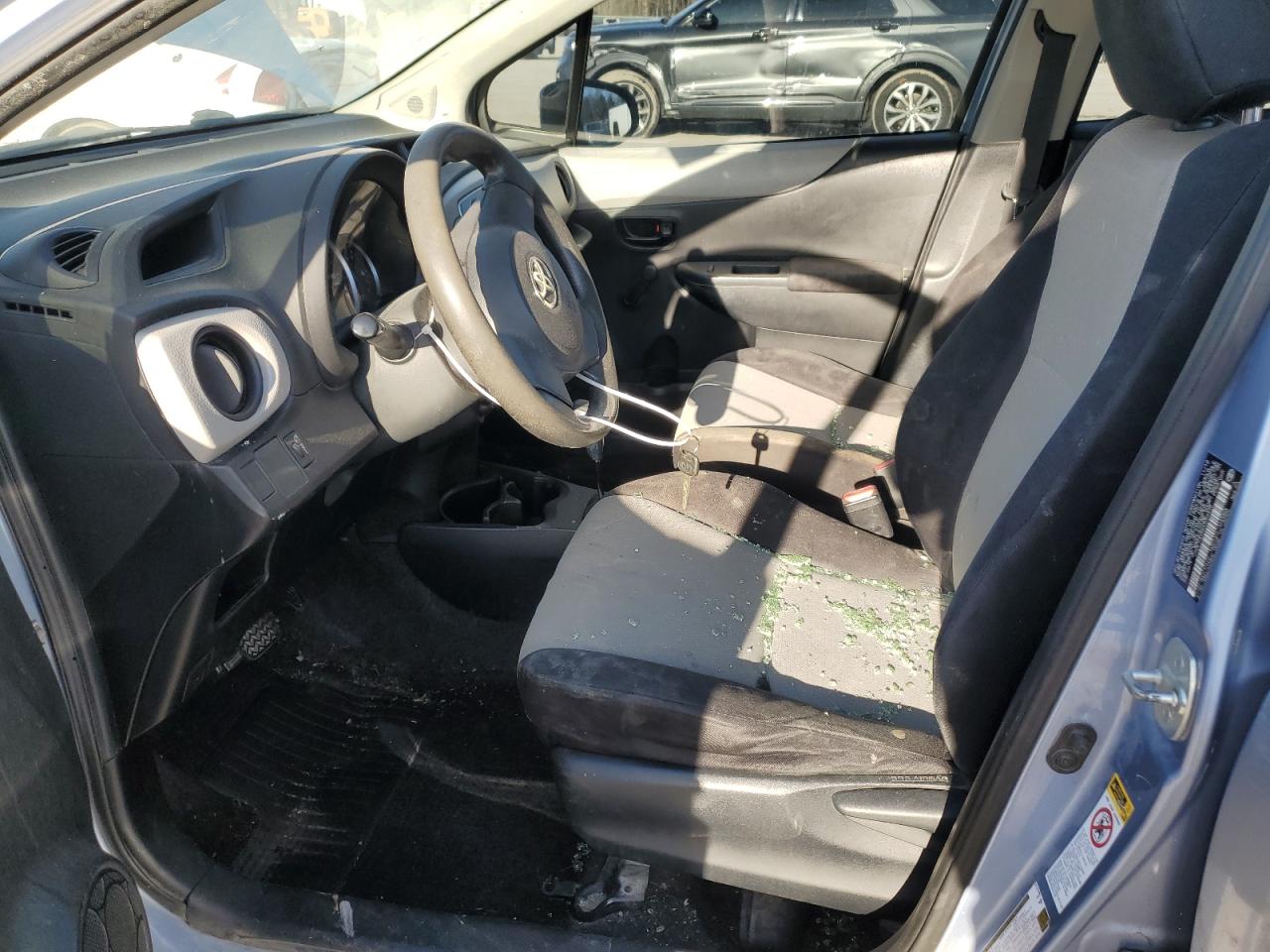 2013 Toyota Yaris - Image 7