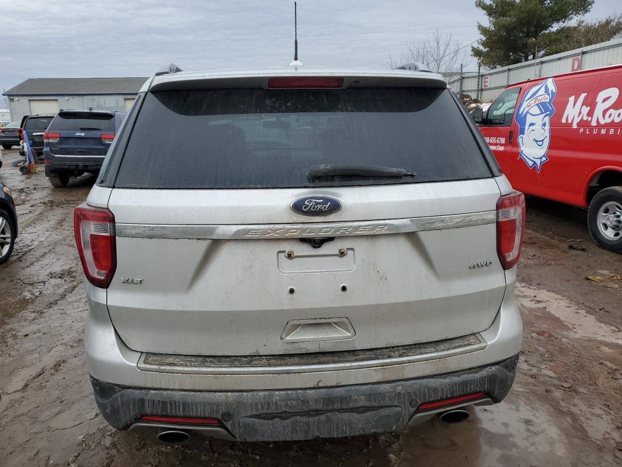 2018 Ford Explorer - Image 6