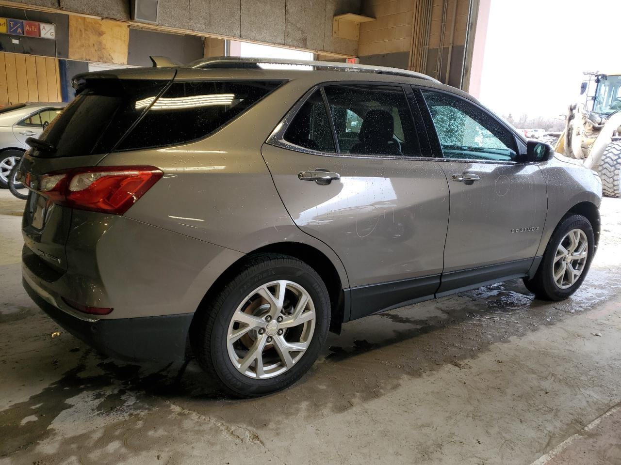 2018 Chevrolet Equinox - Image 3
