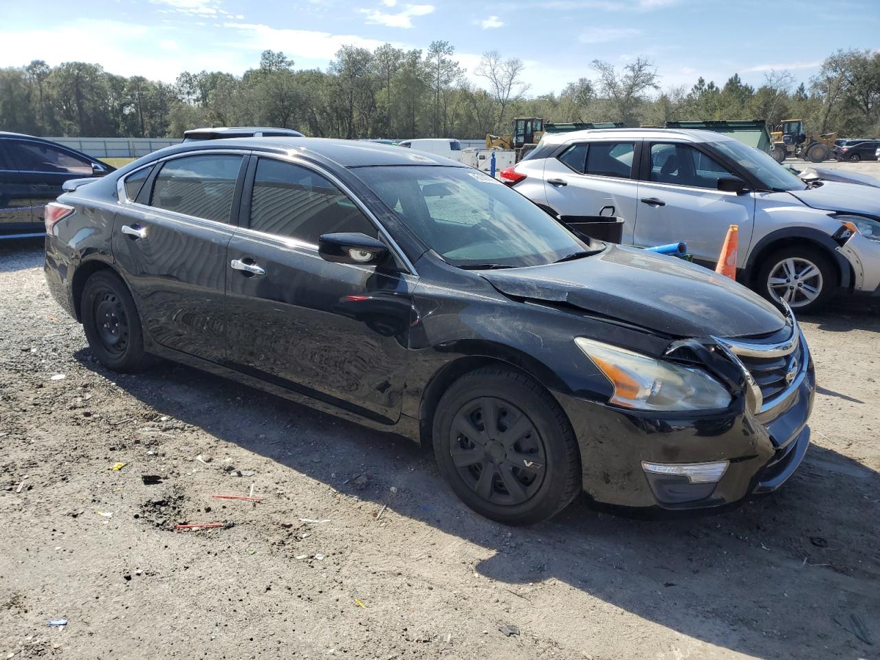 2015 Nissan Altima - Image 4