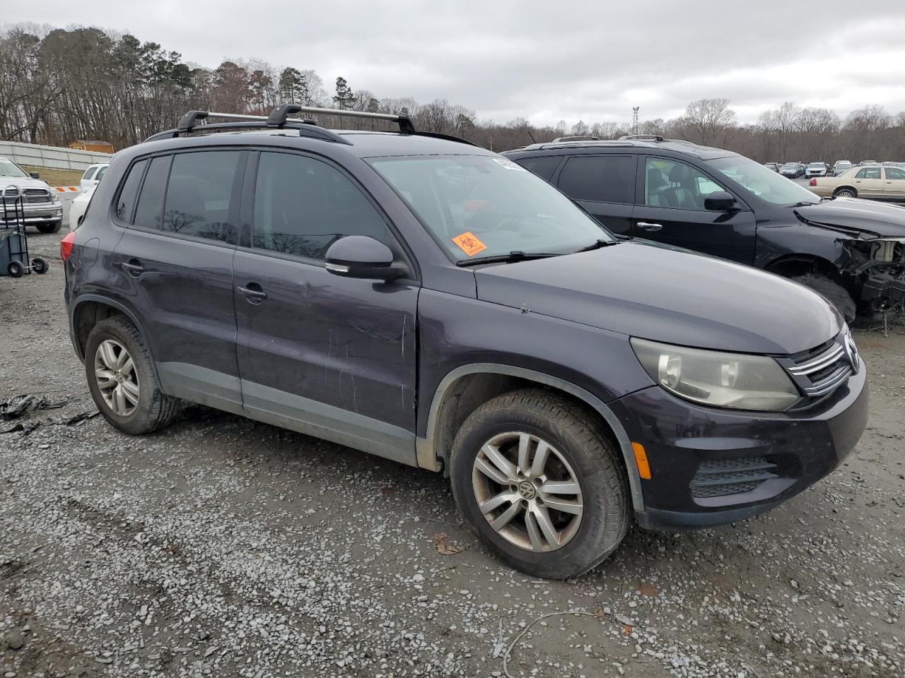 2016 Volkswagen Tiguan - Image 4
