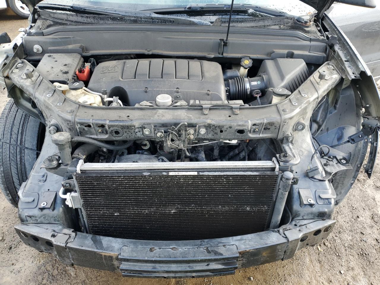 2011 GMC Acadia - Image 13