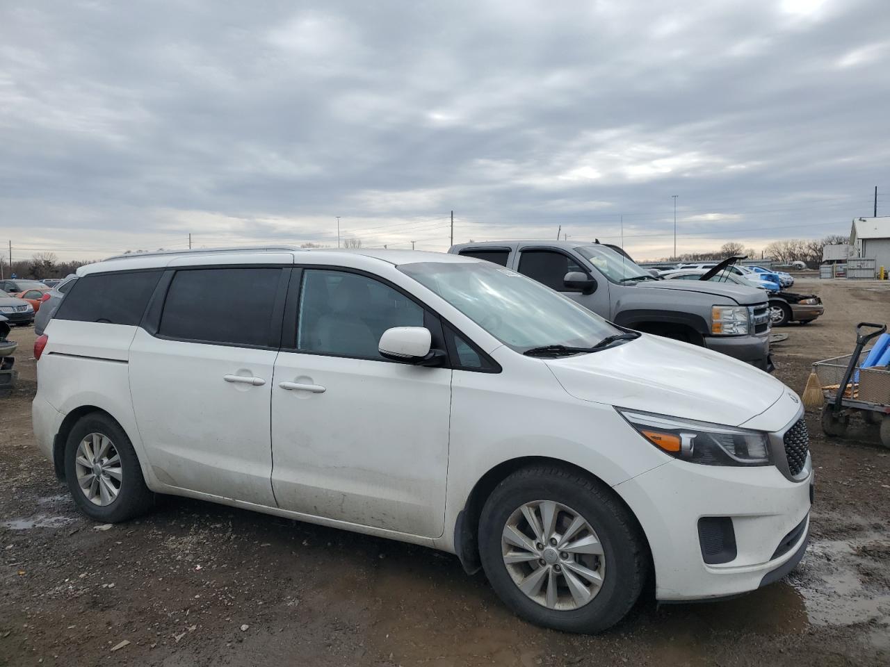 2016 Kia Sedona - Image 4