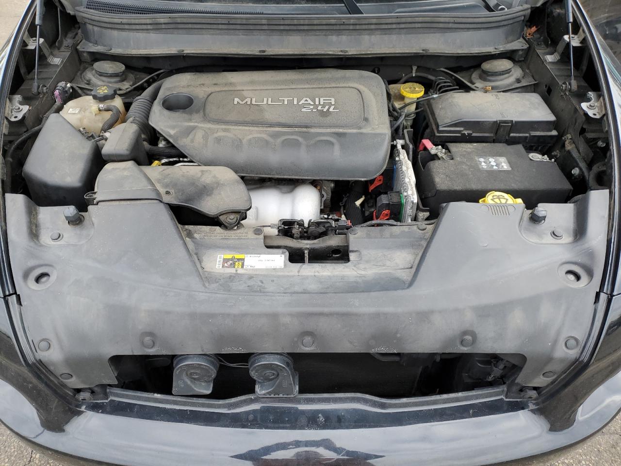 2015 Jeep Grand Cherokee - Image 12