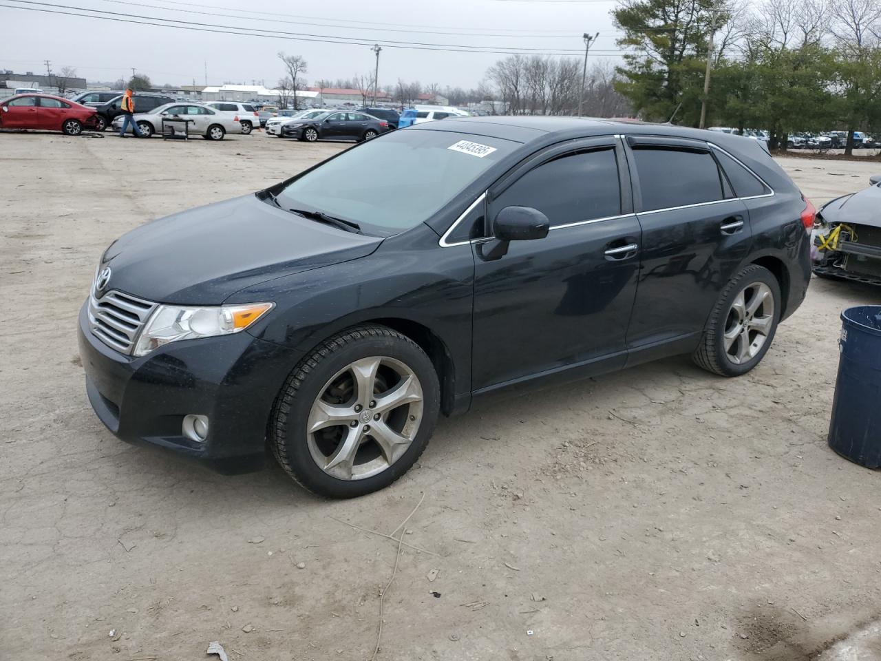 2010 Toyota Venza - Image 1