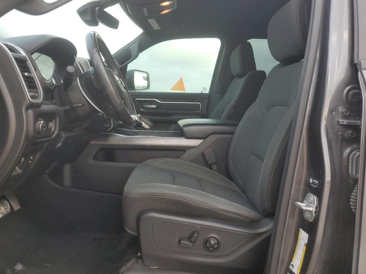 2021 RAM 1500 - Image 7