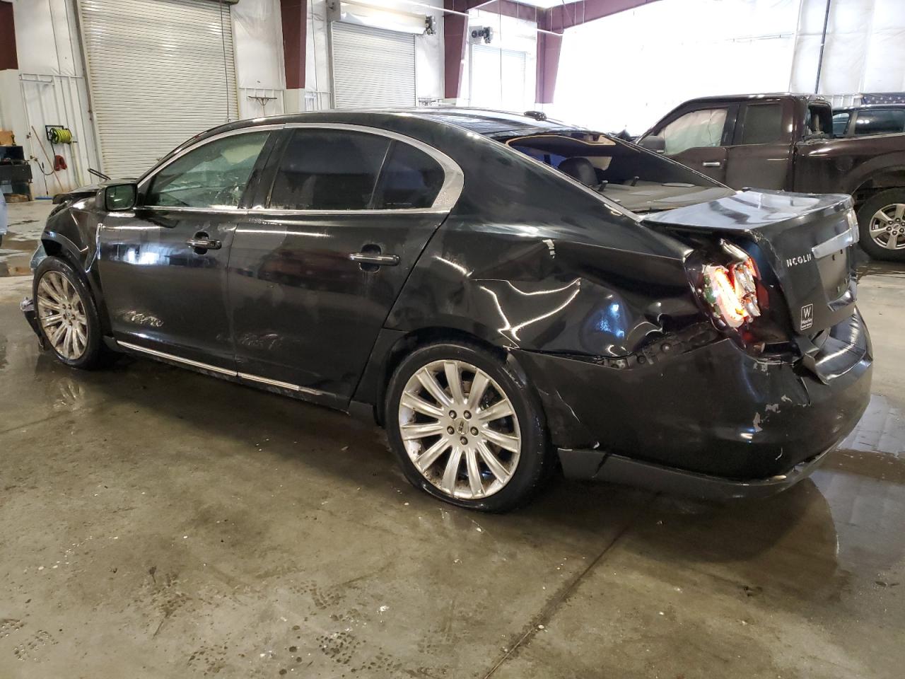 2010 Lincoln MKS - Image 2