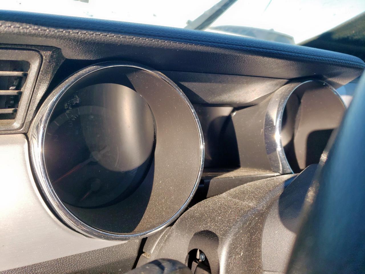 2015 Ford Mustang - Image 9