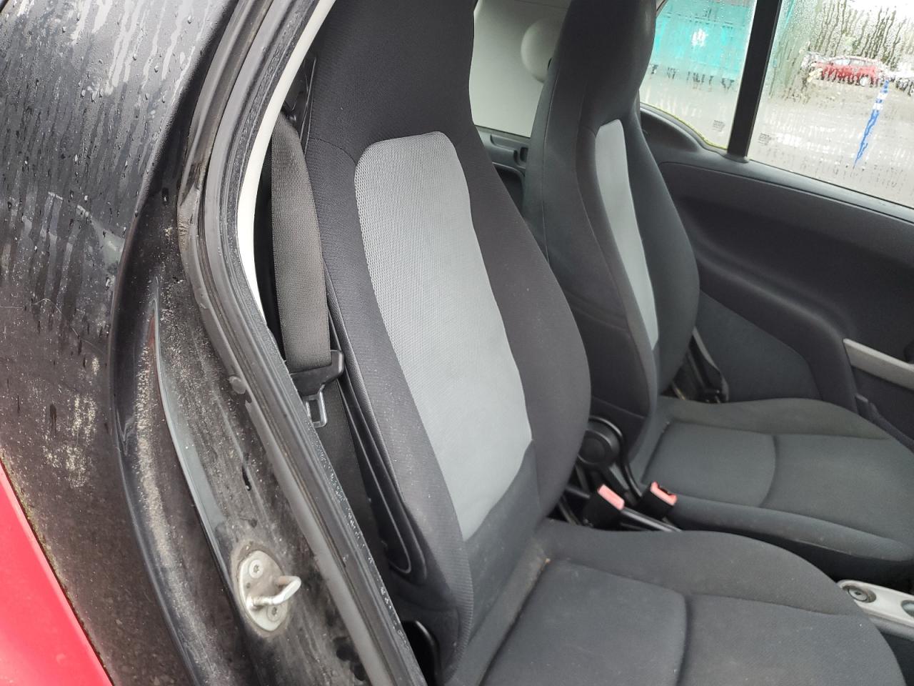 2013 Smart Fortwo - Image 10