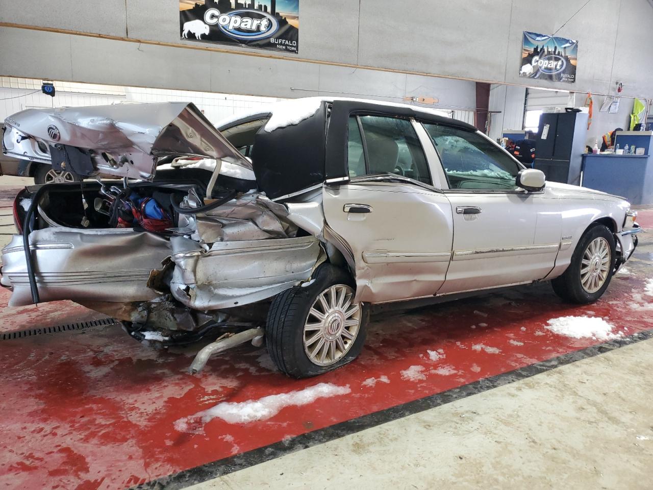 2011 Mercury Grand Marquis - Image 3