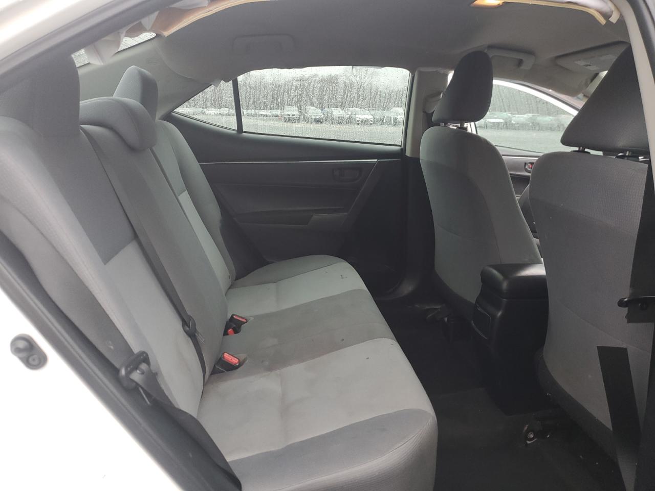 2014 Toyota Corolla - Image 10