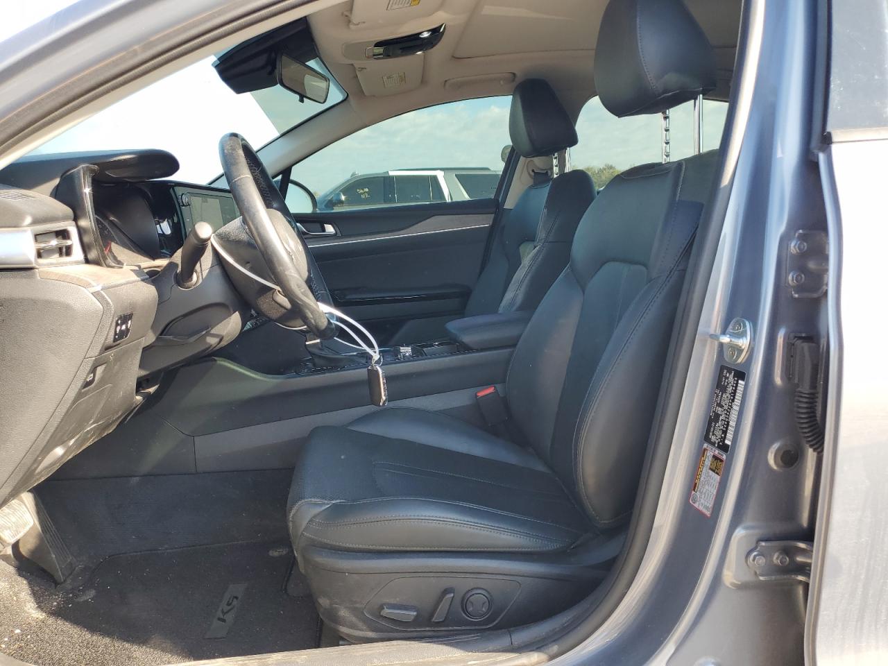 2023 Kia K5 - Image 7