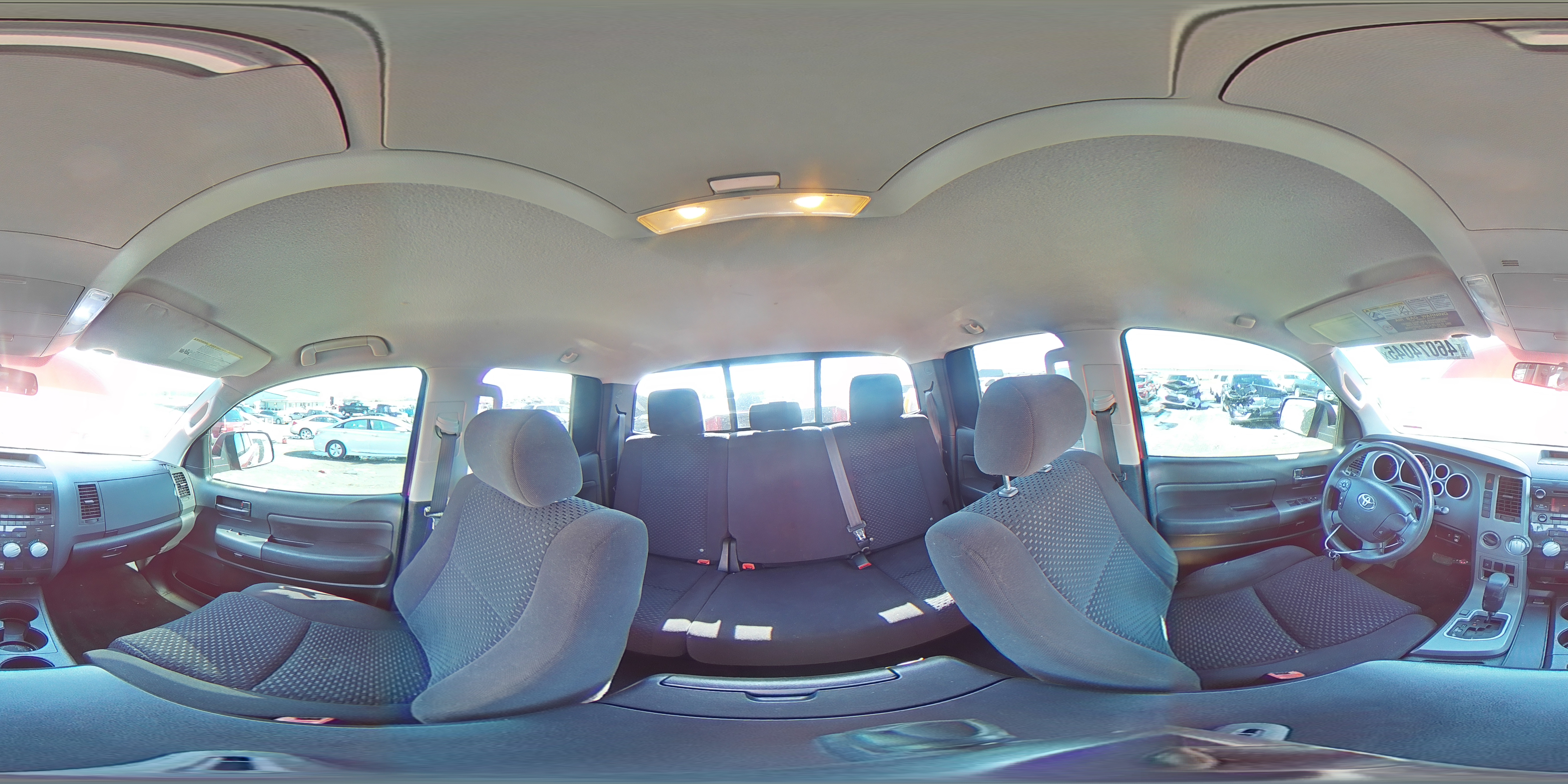 2011 Toyota Tundra - Image 12