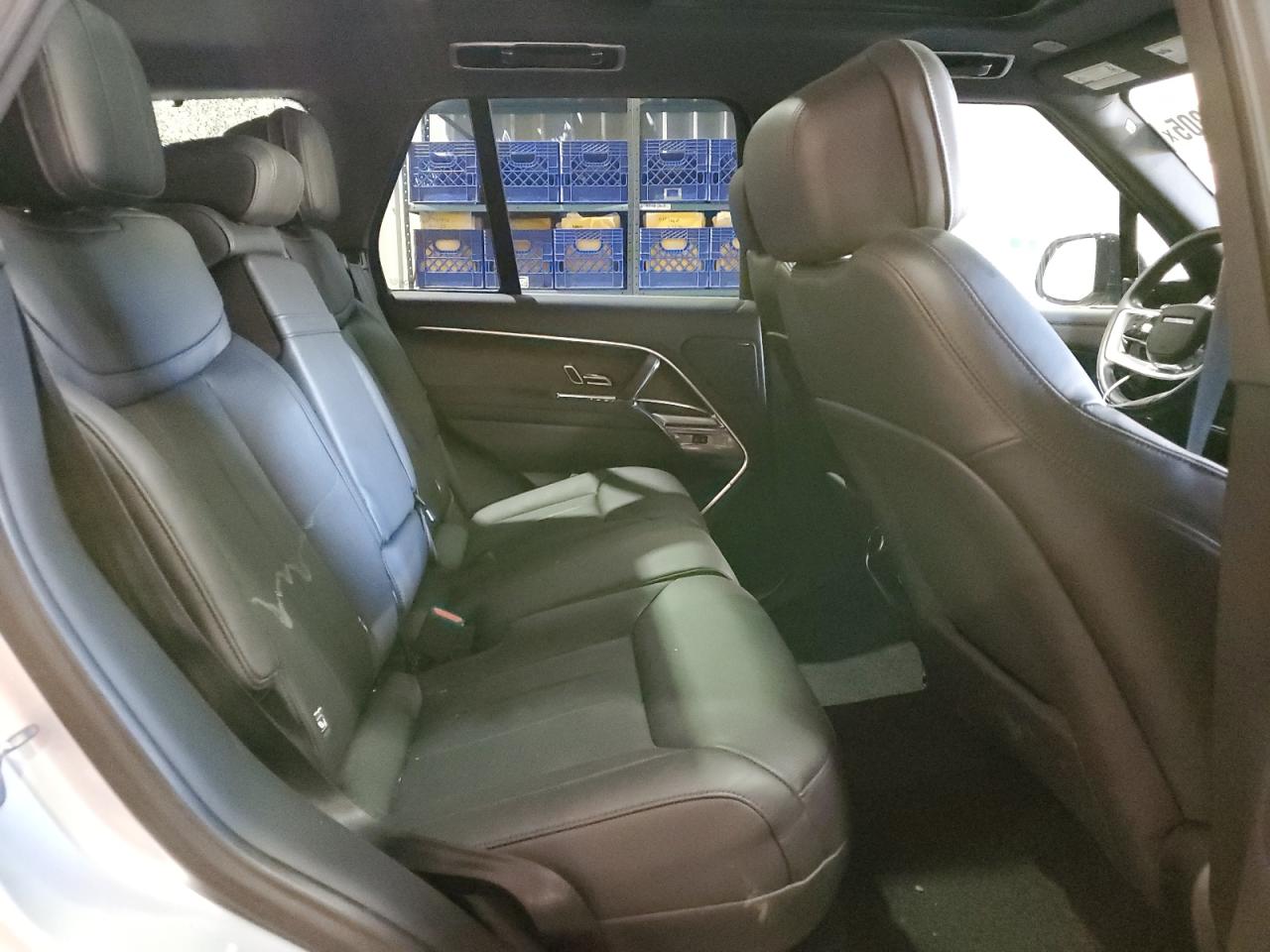 2023 Land Rover Range Rover - Image 11