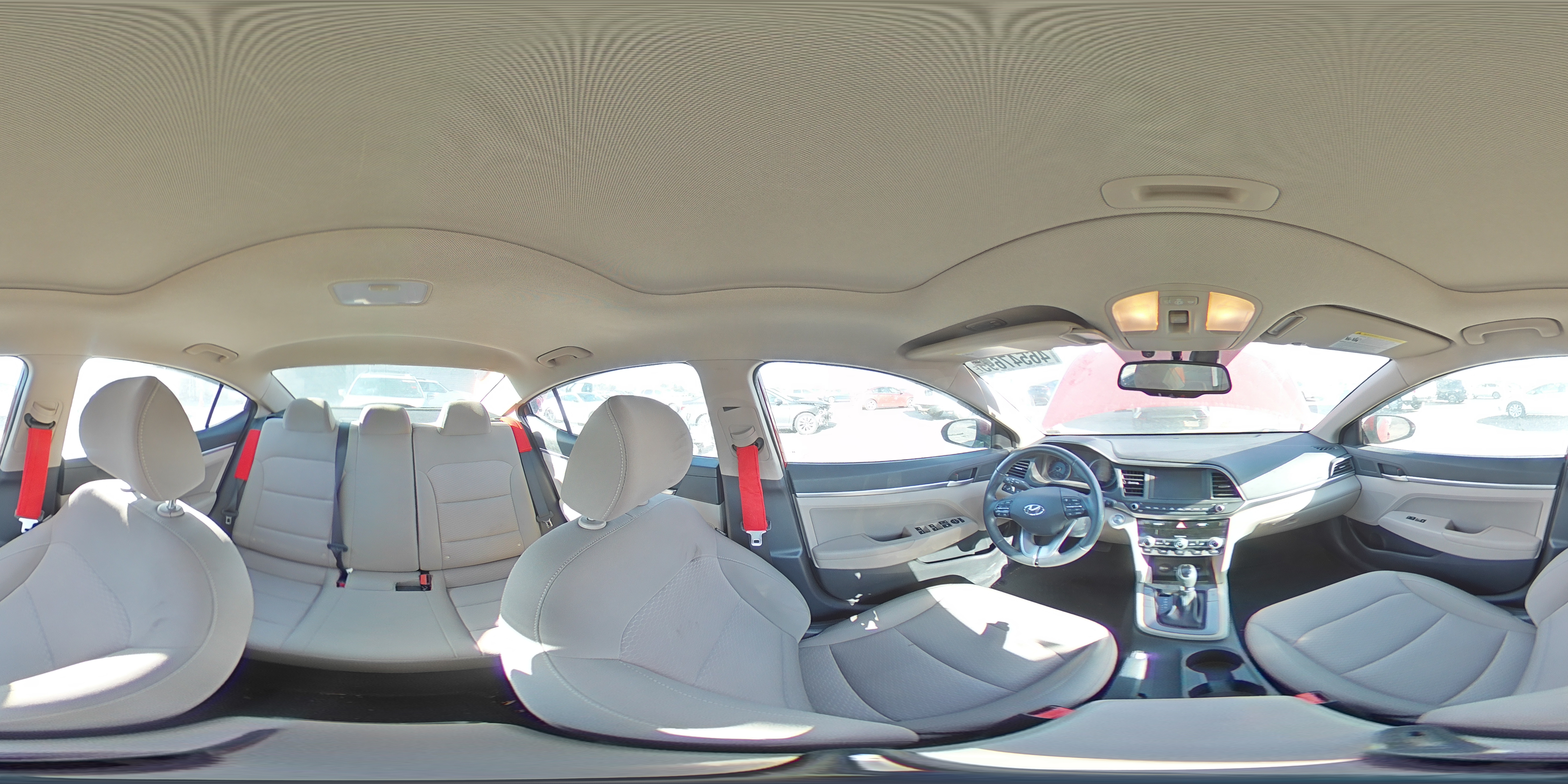 2019 Hyundai Elantra - Image 14