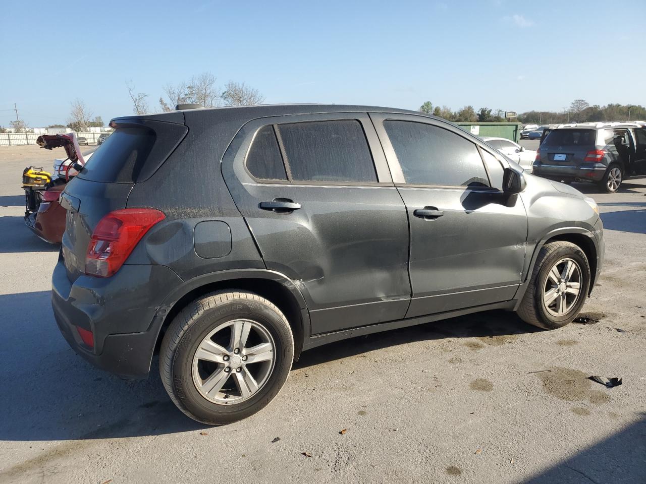 2020 Chevrolet Trax - Image 3