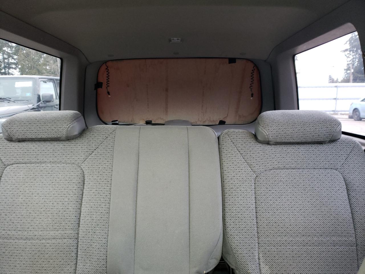 2000 Ford Explorer - Image 10